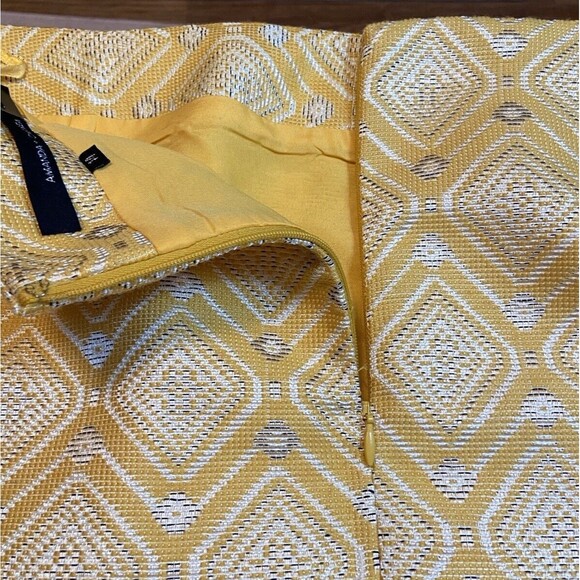 Amanda Chelsea Womens SZ 14 A-Line Skirt NWT Yellow Chevron Brocade Career Zips - Picture 3 of 11